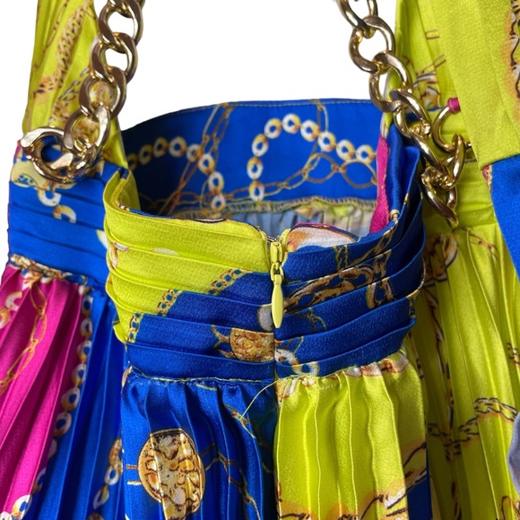 L’Atiste Gold Chain Colorful Pleated Maxi Dress - Picture 8 of 11